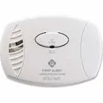 First Alert CO605 Carbon Monoxide Plug-In Alarm Battery Backup 9V Battery