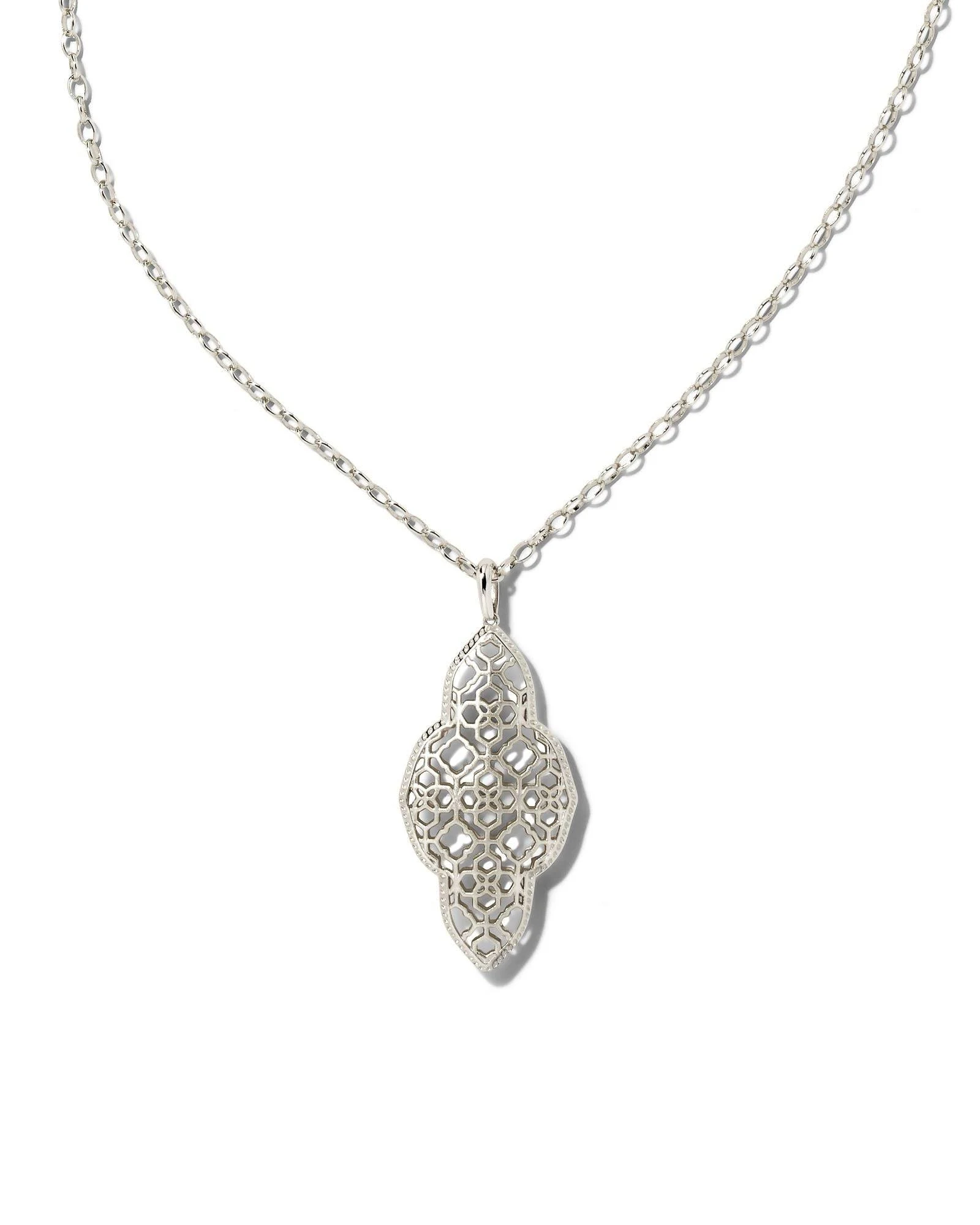 Kendra Scott - Abbie Long Pendant Necklace in Silver