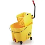 Rubbermaid WaveBrake 35 qt Mop Bucket Yellow