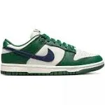 Nike womens Dunk Low