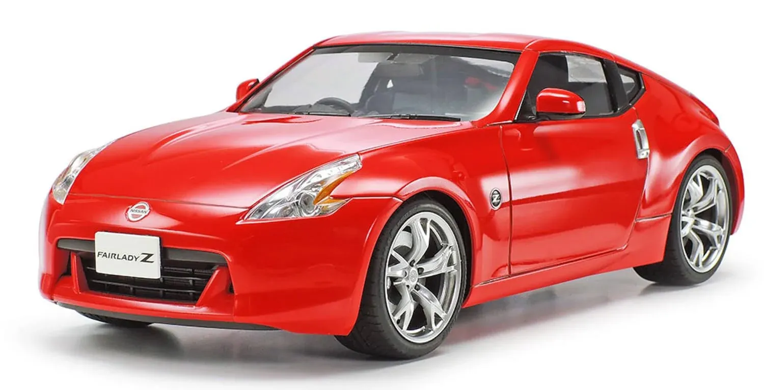 Tamiya - 1/24 Nissan 370 Z Sports Car Plastic Model Kit