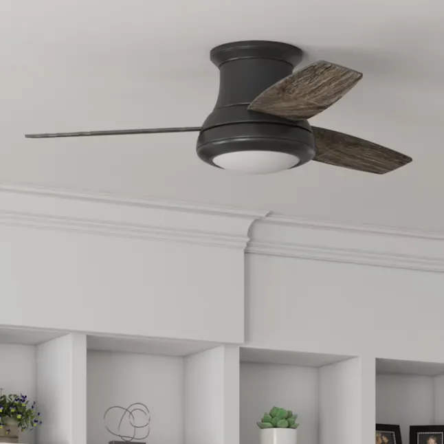 Harbor Breeze Sailstream 44-in Matte Black with Mocha Blades Indoor Flush Mount Ceiling Fan with Light and Remote (3-Blade) Lowes.com