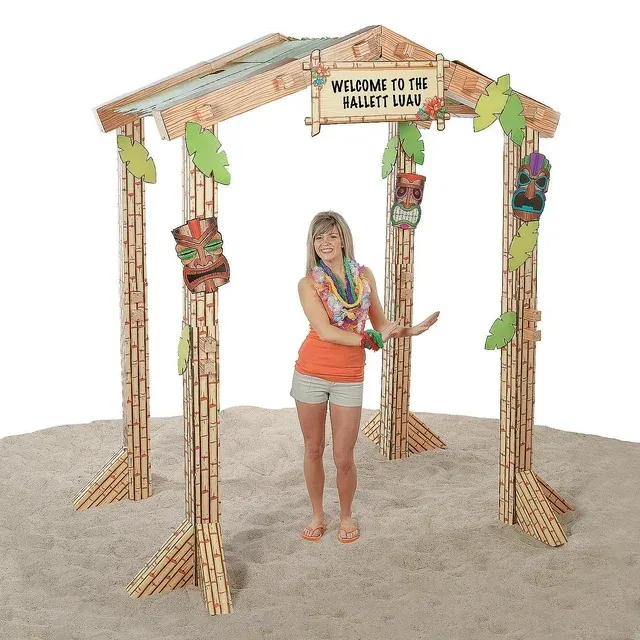 Fun Express 3D Cardboard Tiki Hut