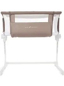 Baby Delight Beside Me Dreamer Bassinet Bedside Sleeper