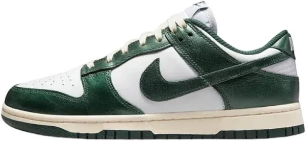 Nike womens Dunk Low