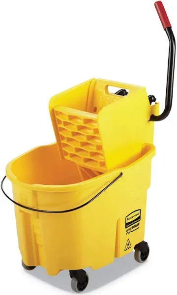 Rubbermaid WaveBrake 35 qt Mop Bucket Yellow