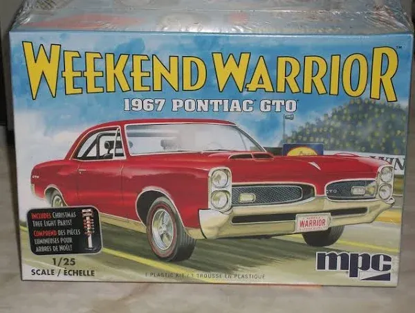 MPC 1967 Pontiac GTO Weekend Warrior 1/25 Scale Model Kit