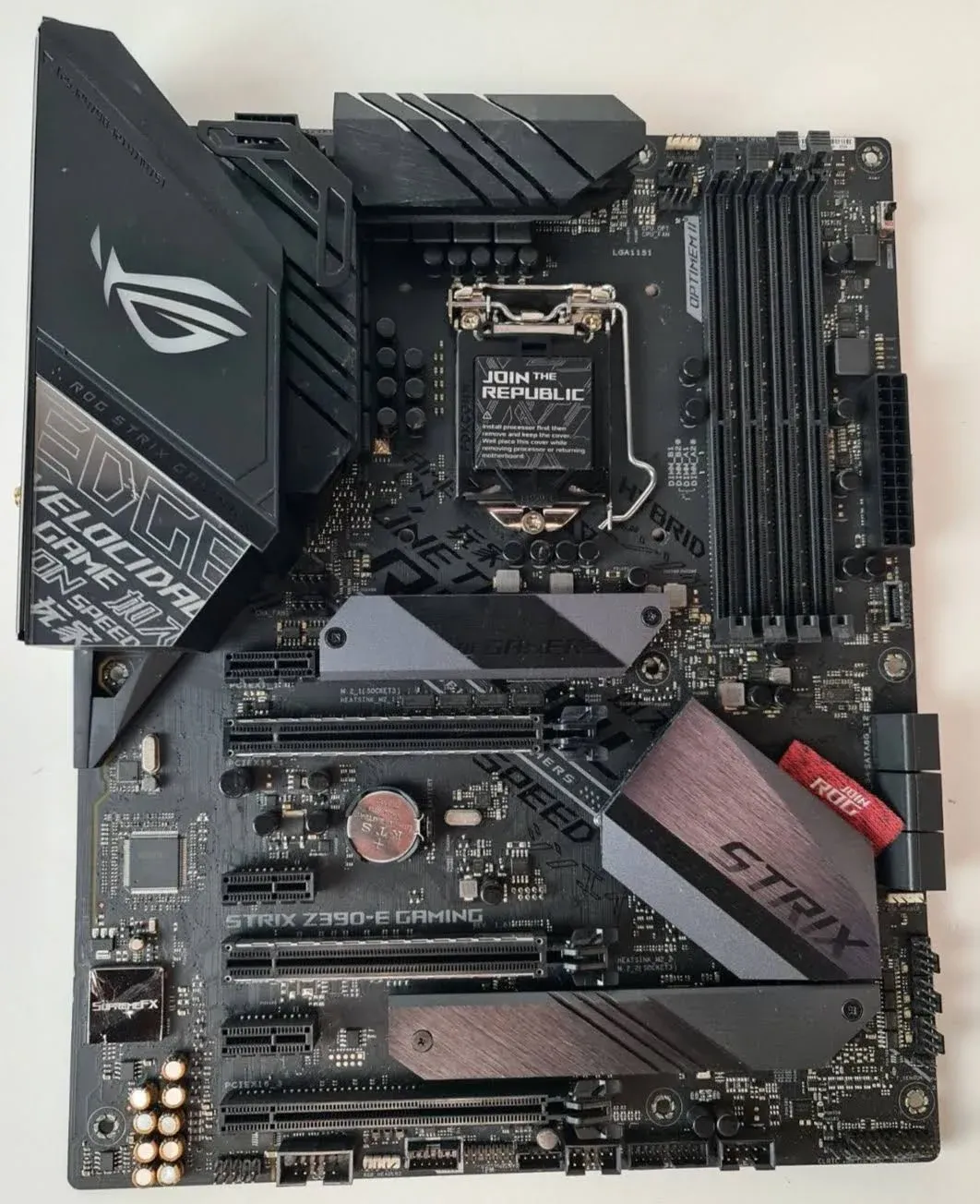 ASUS - ROG STRIX Z390-E GAMING