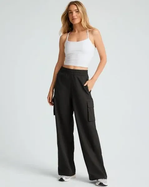 Beyond Yoga Women's City Chic Cargo Pants