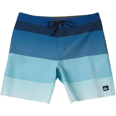 Quiksilver Men's Standard Surfsilk Massive 20 Boardshort Swim Trunk