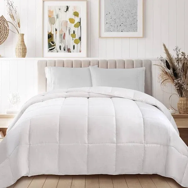 Superior Classic All-Season Reversible Down Alternative Comforter