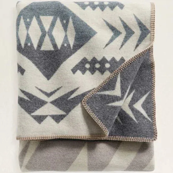 Pendleton Agate Beach Throw