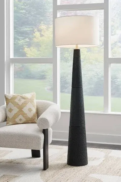 Ashley Furniture Hallburg Floor Lamp