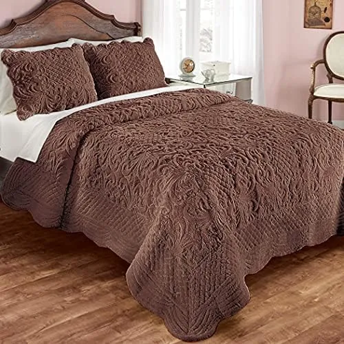 Elegant Scroll and Lattice Pattern Ultra Soft Faux Fur Quilt