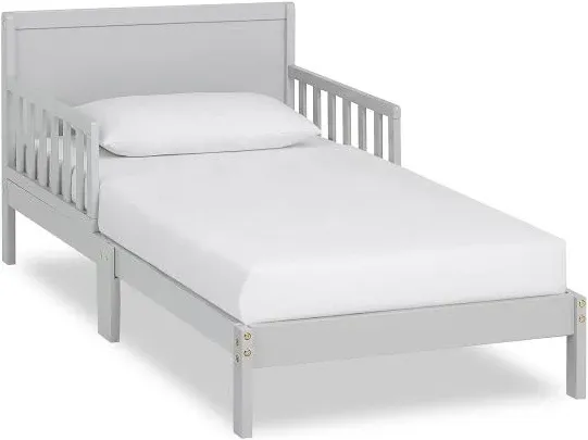 Dream On Me Bed 29 in W x 28 in H Wood Material Toddler Size in Pebble Grey