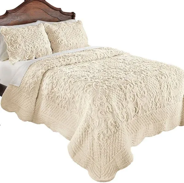 Elegant Scroll and Lattice Pattern Ultra Soft Faux Fur Quilt