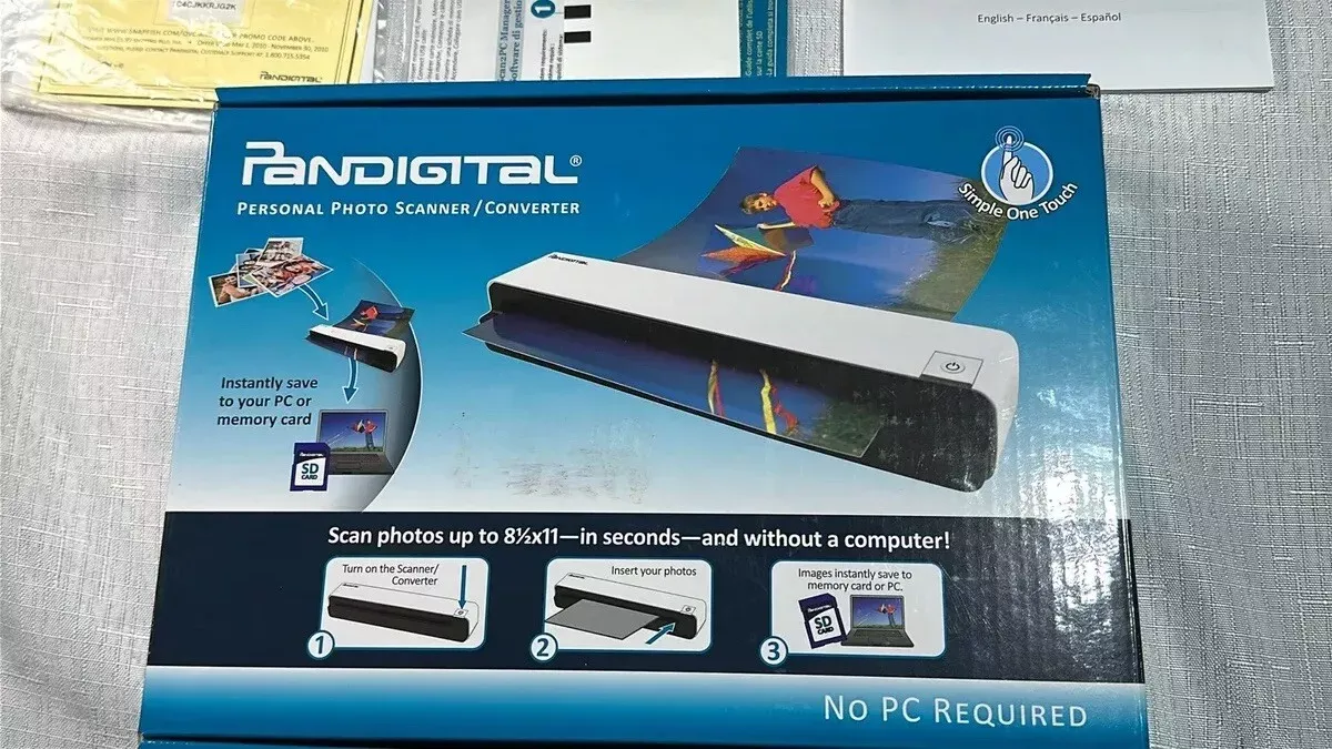 Pandigital Personal Scanner PANSCN06 Handheld Scanner 8 1/2"x11"- (READ)