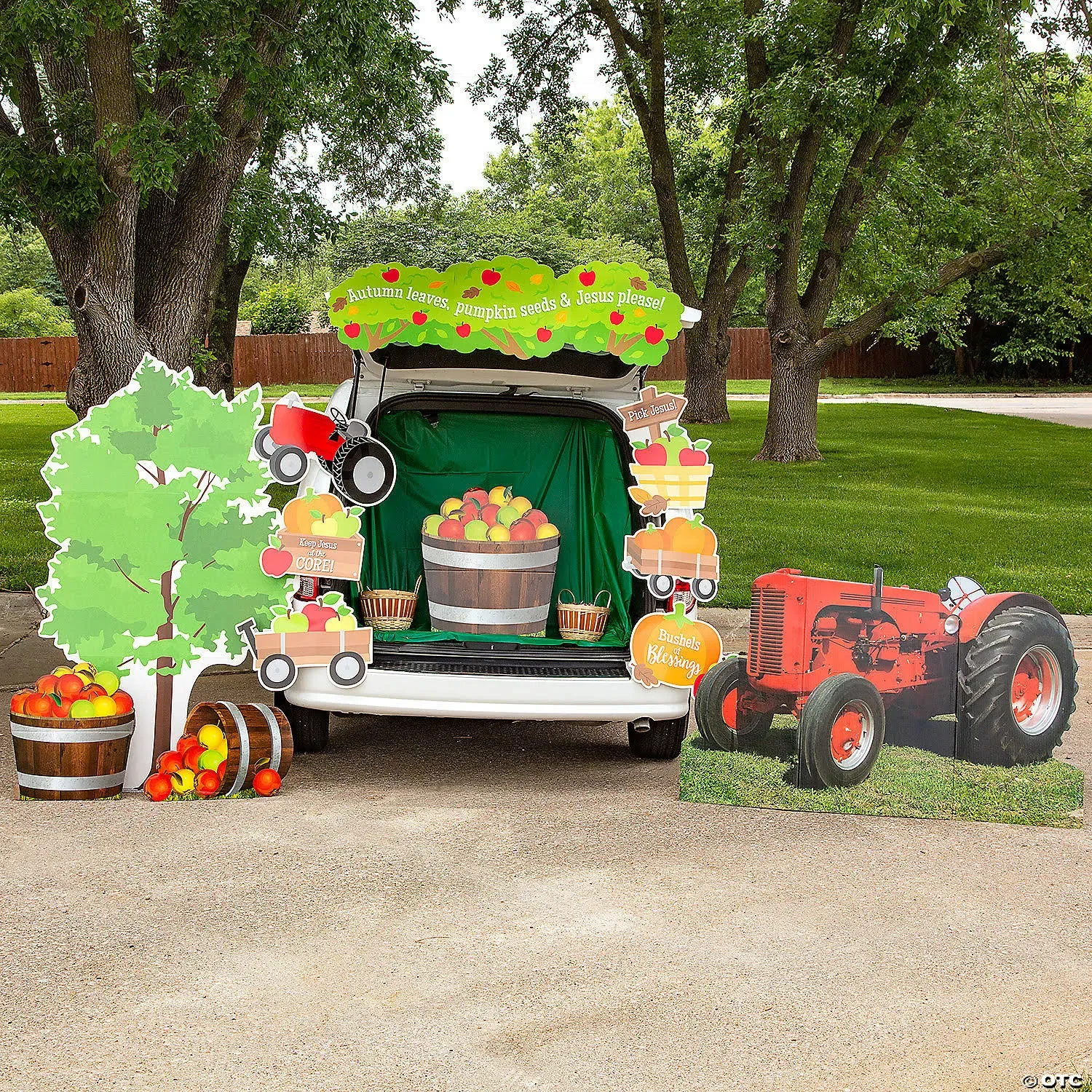 Fall Harvest Trunk-or-Treat Decorating Kit - 13 Pc.