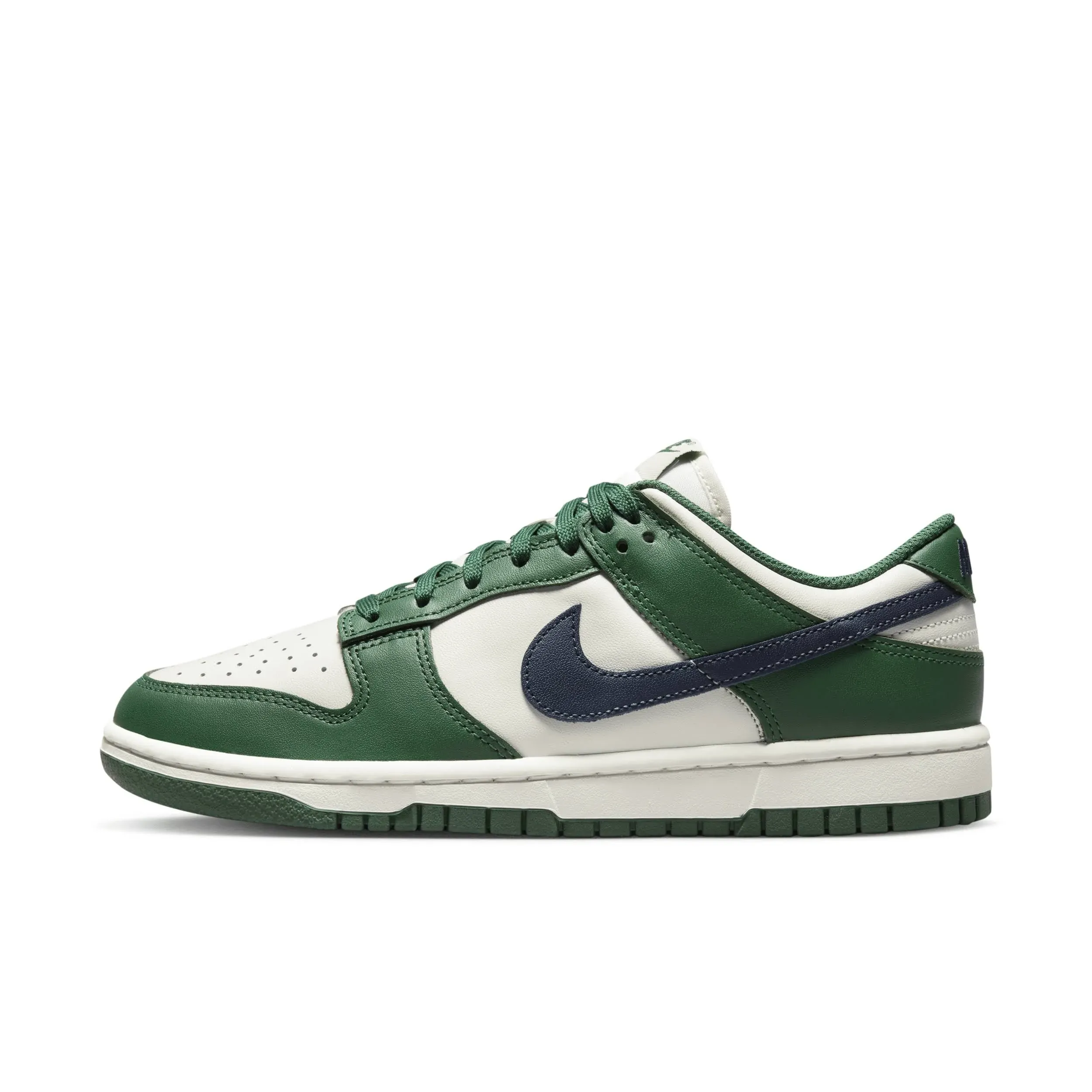 Nike womens Dunk Low