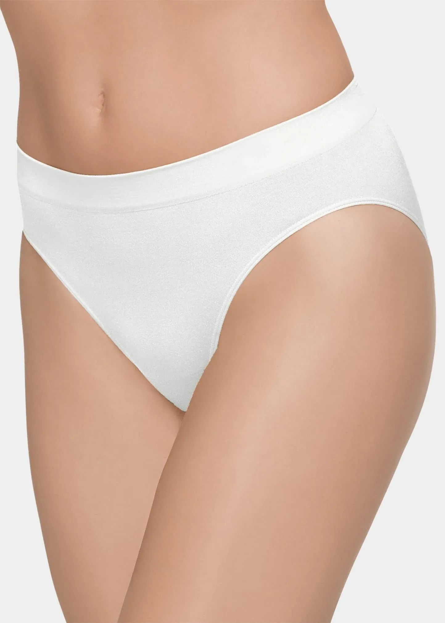 Wacoal B-Smooth Seamless Hi-Cut Brief (More colors available) - 834175