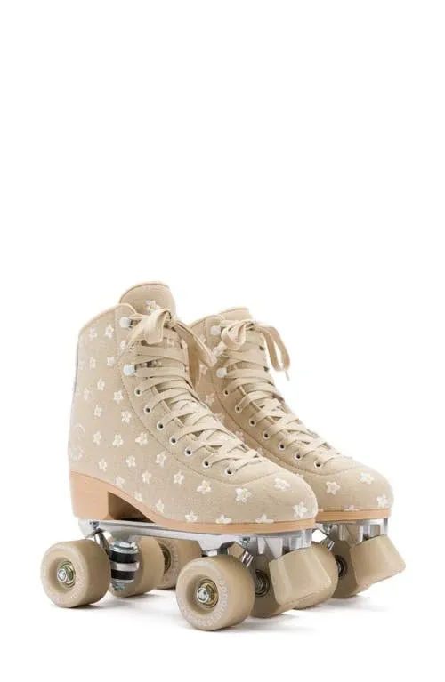 Larroudé x C7 Roller Skates in Beige