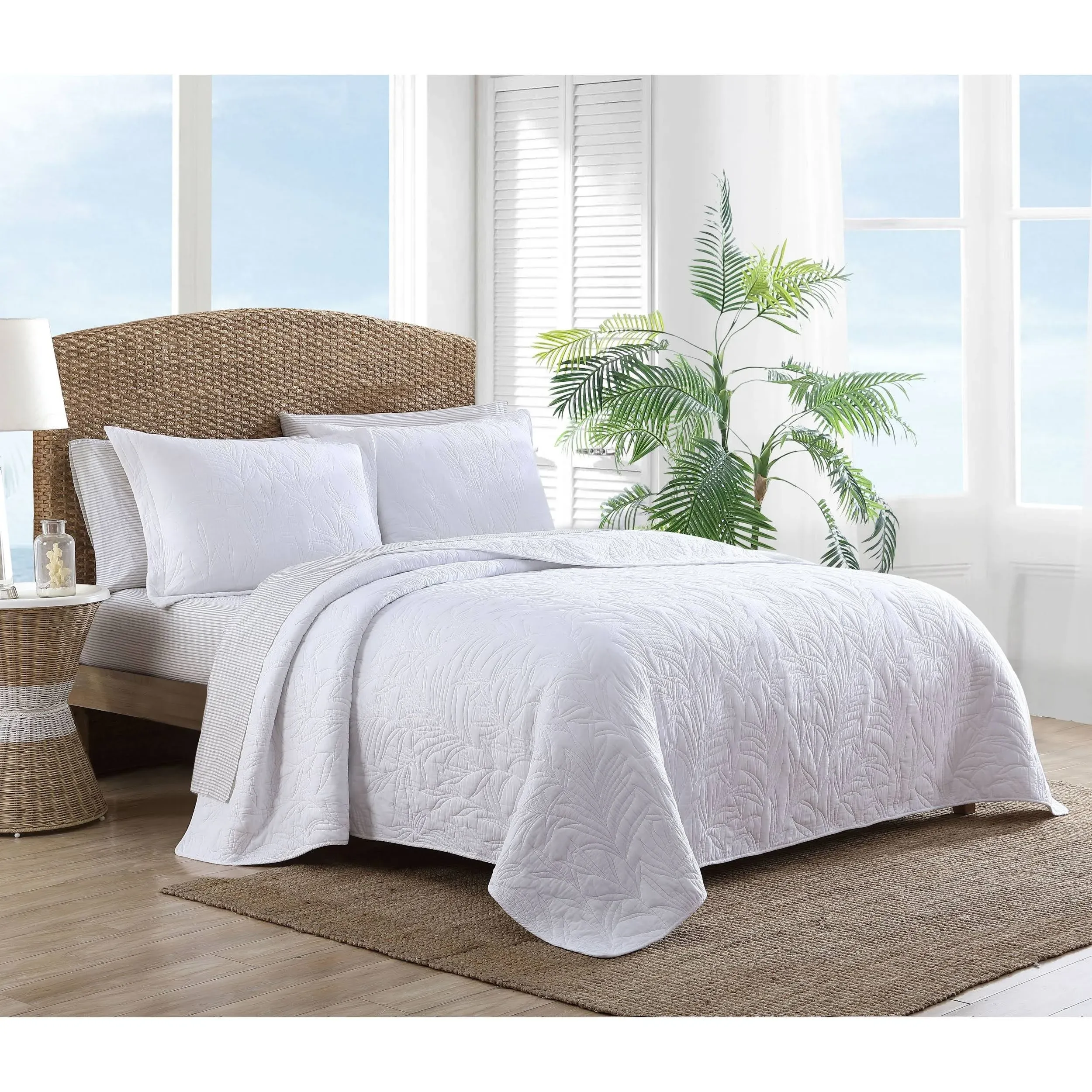 Tommy Bahama Solid Costa Sera Cotton Quilt, White, King