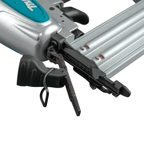 Makita AF506 5/8&quot; - 2&quot; Tool Less Narrow Nose Pneumatic Brad Nailer 18 Gauge