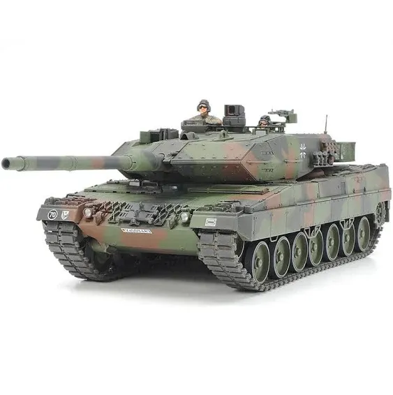 Tamiya Leopard 2 A6 Main Battle Tank (35271)