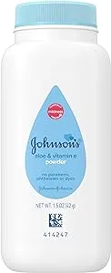 Johnson's Aloe Vitamin E Baby Powder