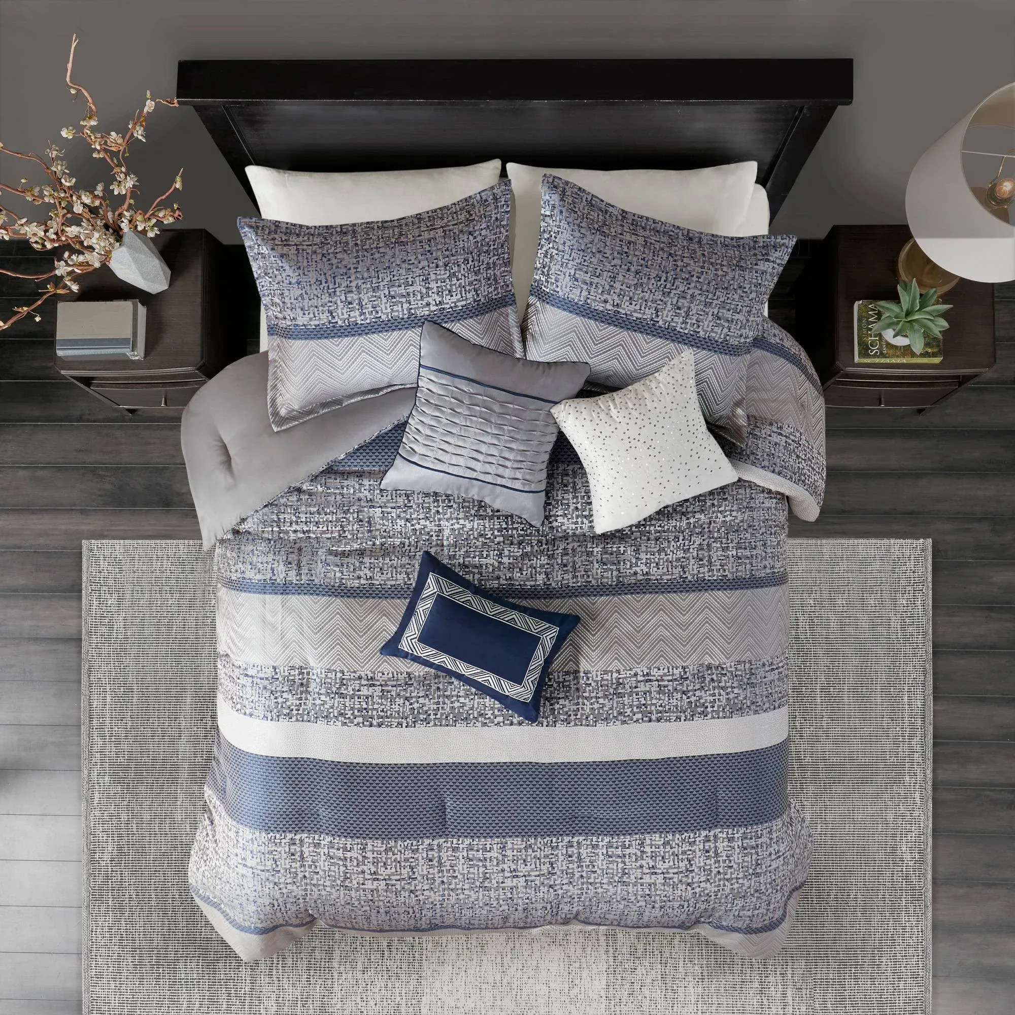 Madison Park - Rhapsody 7 Piece Jacquard Comforter Set - King - Navy