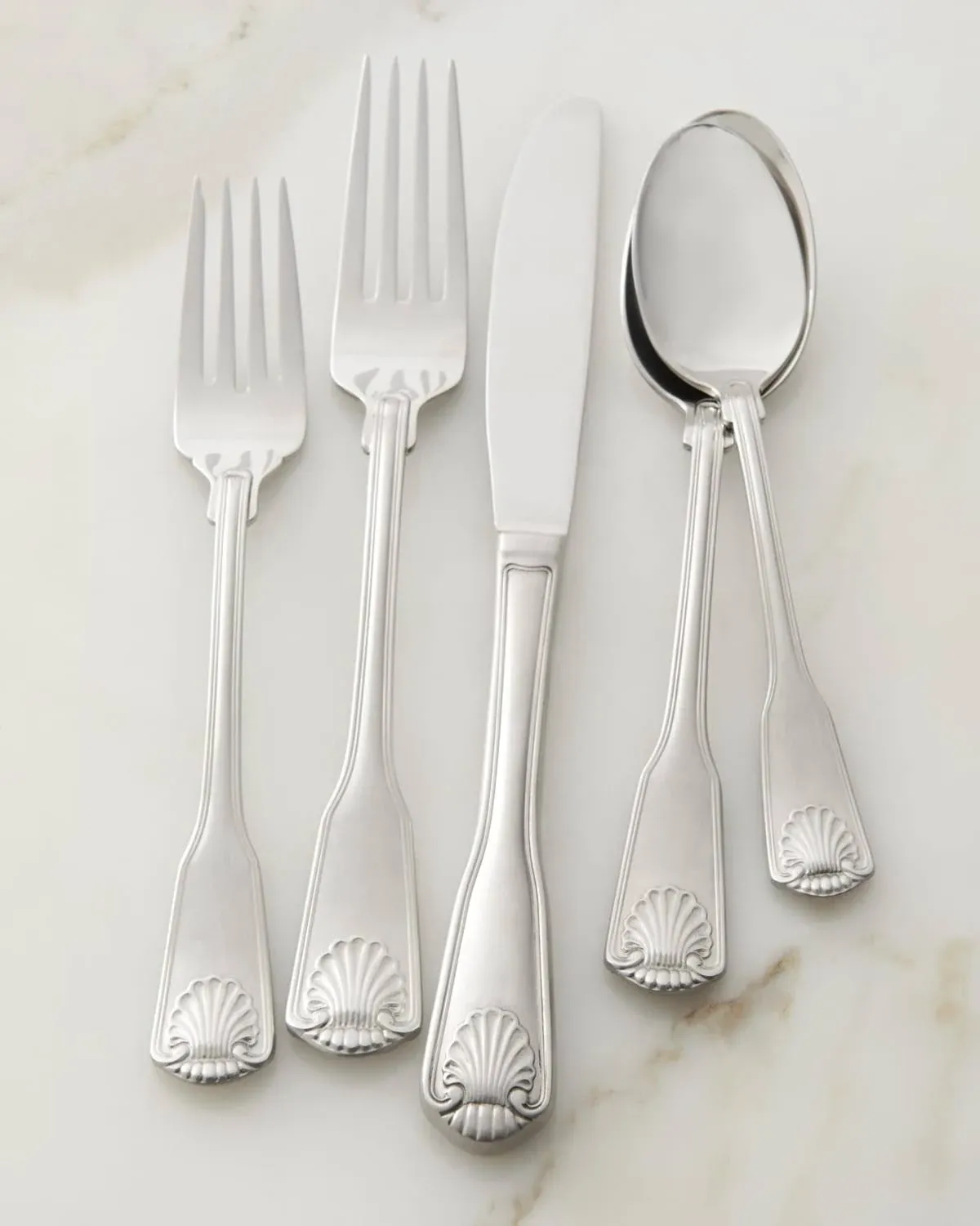 Towle London Shell 18/10 45pc. Flatware Set (Service for Eight)