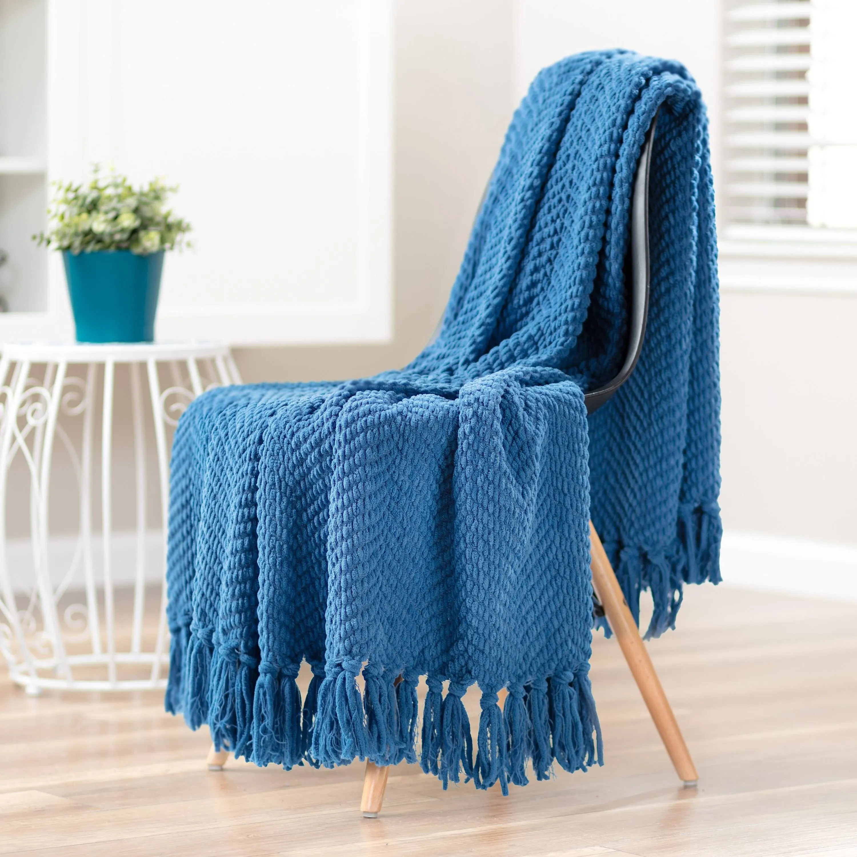 Chanasya Textured Knit Throw Blanket with Tassel