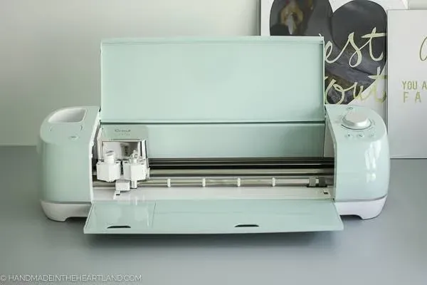 Cricut Explore Air 2 Machine - Peacock